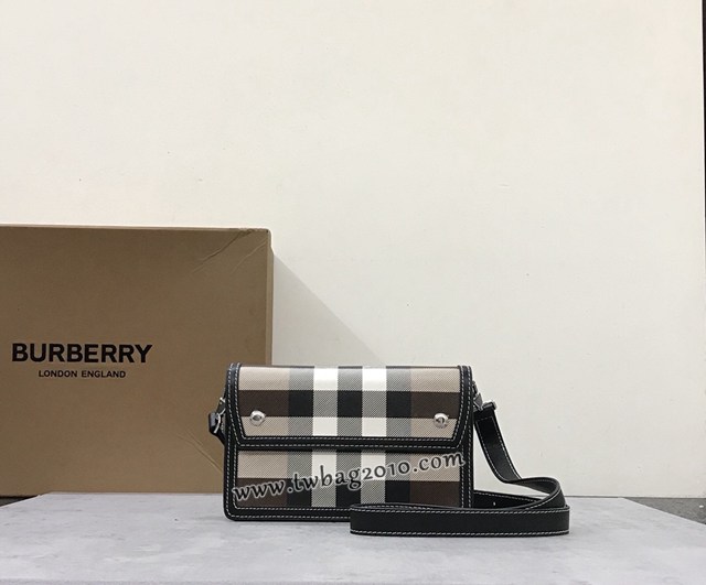 Burberry專門店新款精巧斜背包 巴寶莉品牌Horseferry印花女士肩背包 yxb1164